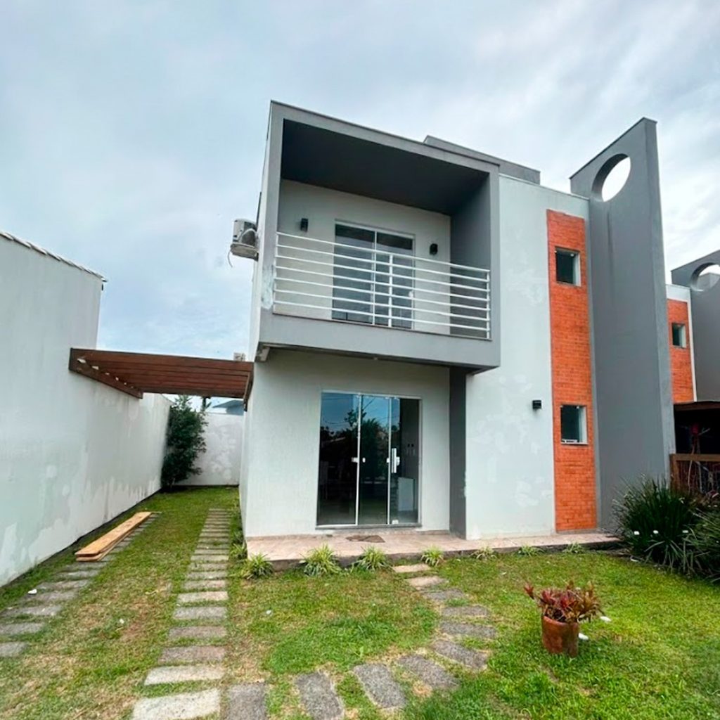 Sobrado de 02 suítes condomínio residencial Nascer do Sol